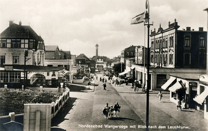 Nordseebad Wangerooge mit Blick nach dem Leuchtturm