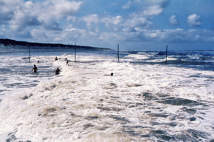 Brandungsbaden im Westbad