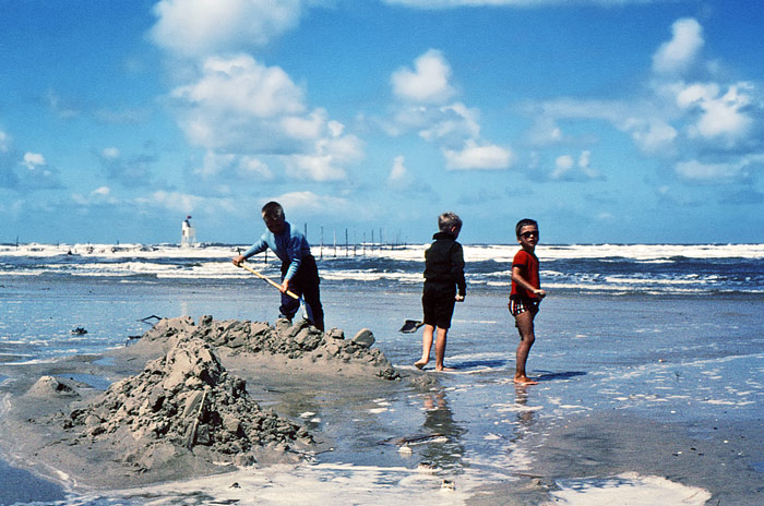 Kinder am Hauptstrand