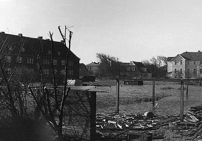 Vollgelaufener Innenhof