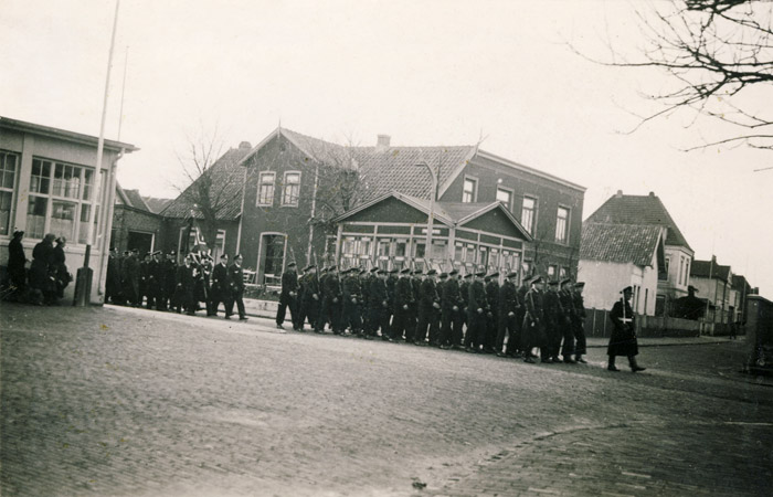 Begr&auml;bnis englischer Flieger