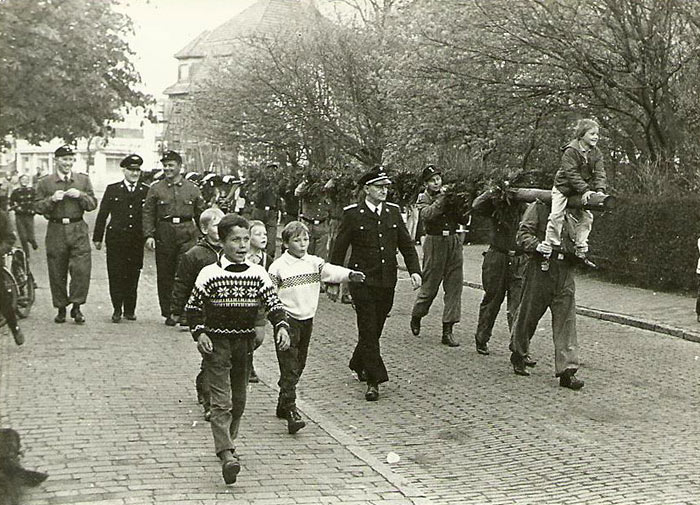 Maibaumaufstellen 1968