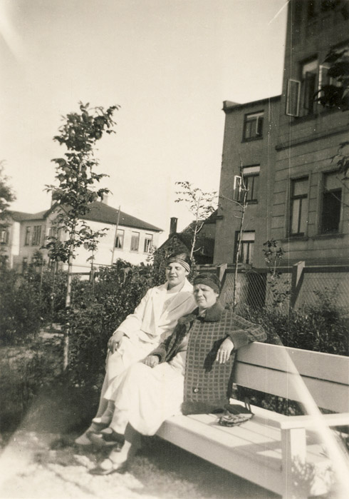 Pause im Rosengarten