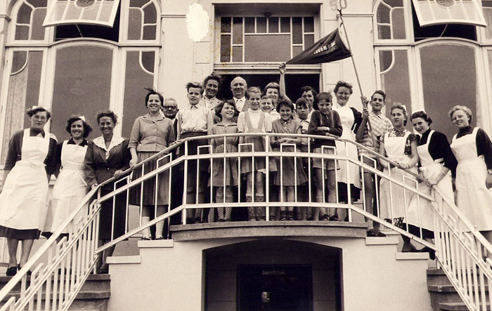 Gruppenfoto vorm Haus Meeresstern