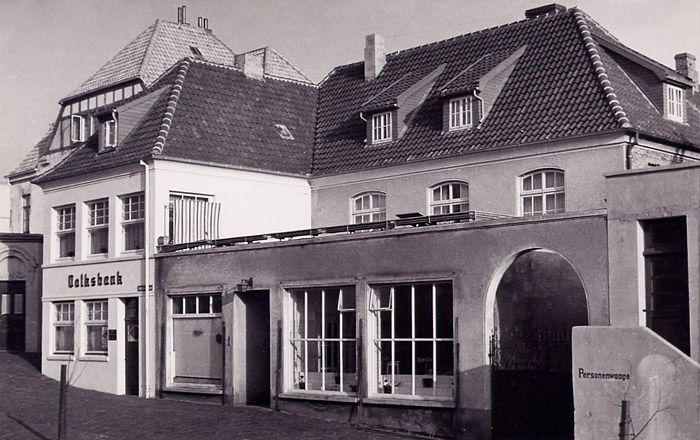 Volksbank und Fleischerei Drees