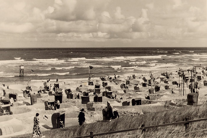 Strandk&ouml;rbe am Hauptstrand