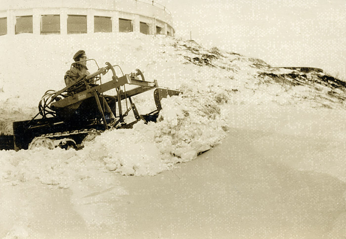Schneer&auml;umung am Pudding