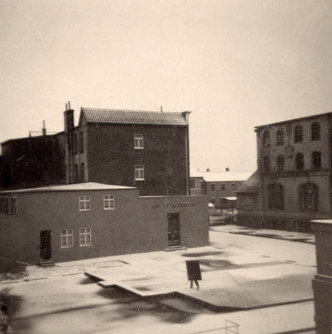 Winterlicher Blick aufs Hotel Hanken