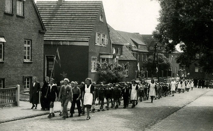 Umzug durch die Westingstra&szlig;e