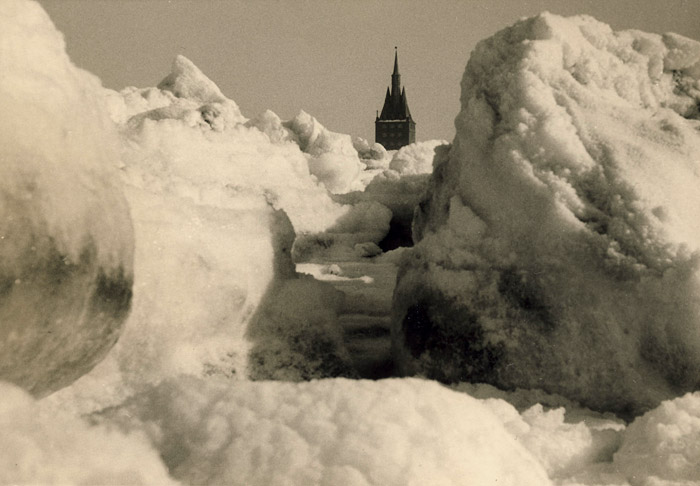 Eisschollen im Westen
