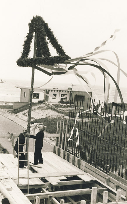 Richtkranz auf der St. Willehad-Kirche