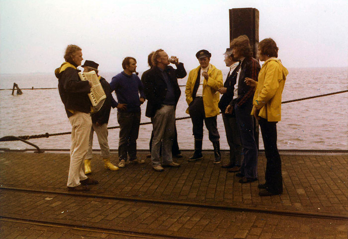 Kleiner Yachtclub-Umtrunk am Westanleger