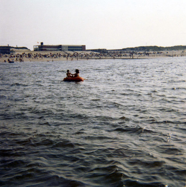 Schlauchboot auf hoher See