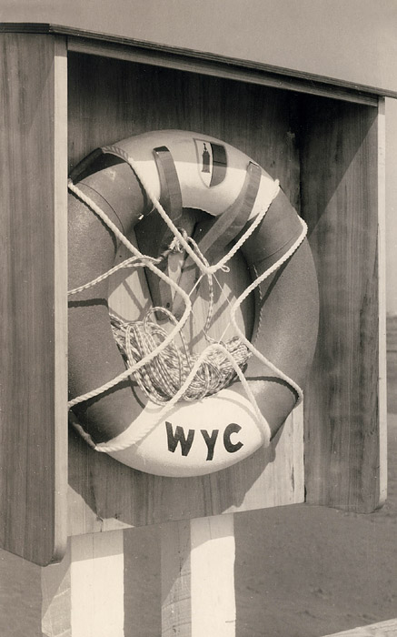 WYC-Rettungsring am Yachthafen